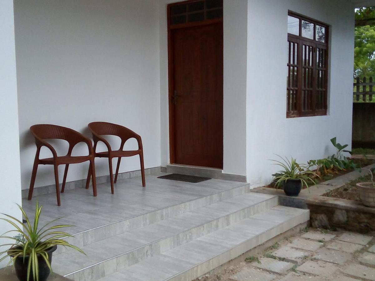 Hotel Gayan'S Udawalawe Kültér fotó
